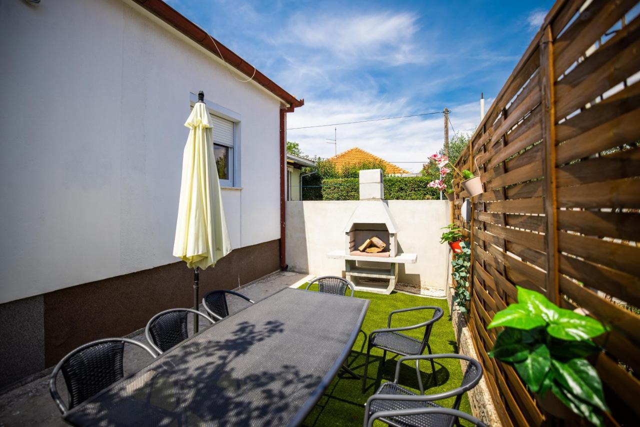 Andelina In Near The Center With Private Pool And Sauna - By Ta Leut Agency Villa