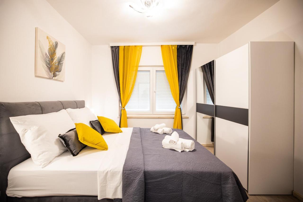 Andelina In Near The Center With Private Pool And Sauna - By Ta Leut Agency